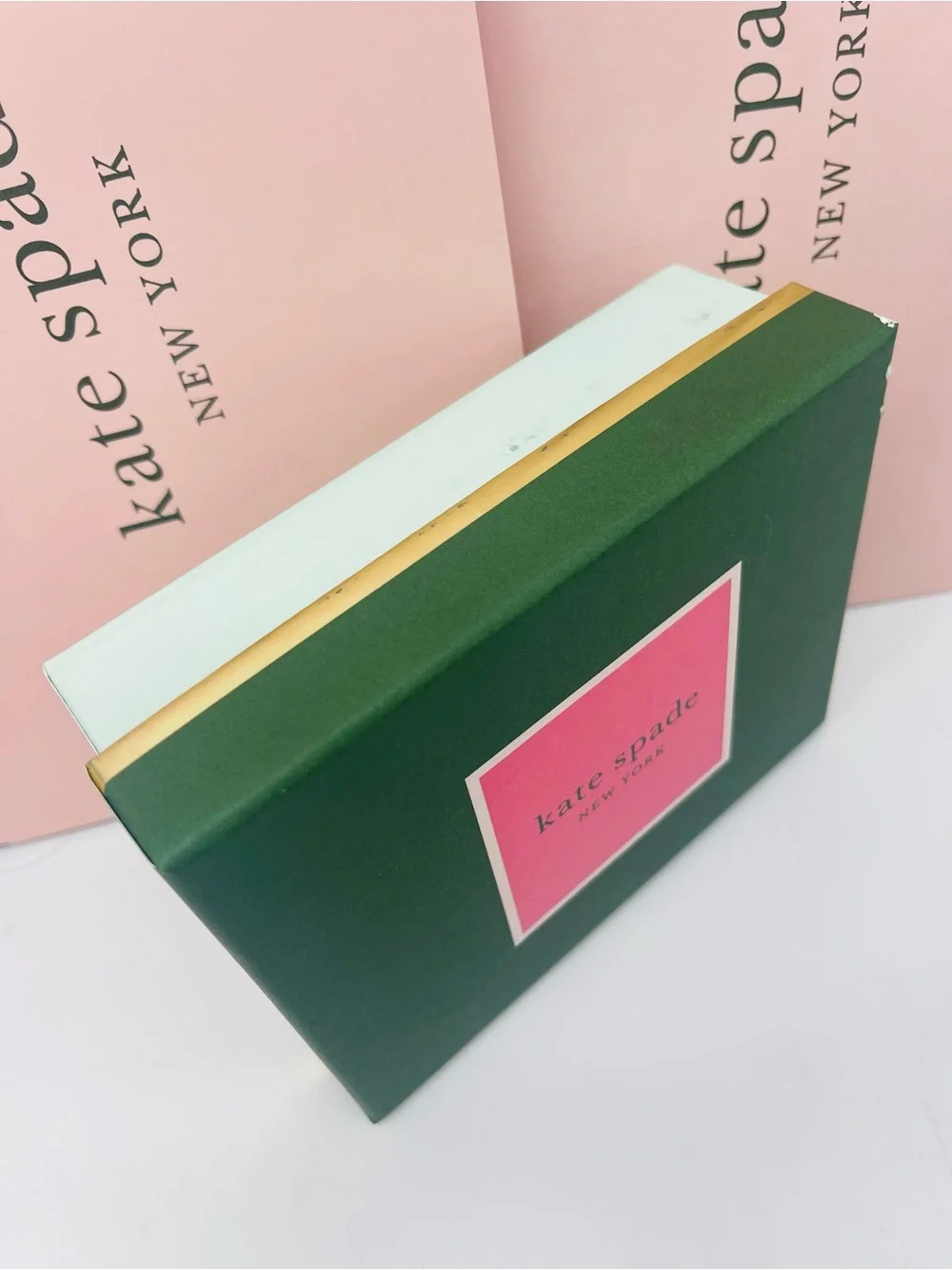 Kate Spade New York Empty Gift Box Green Pink Logo Box” Packaging
New - Picture 2 of 16